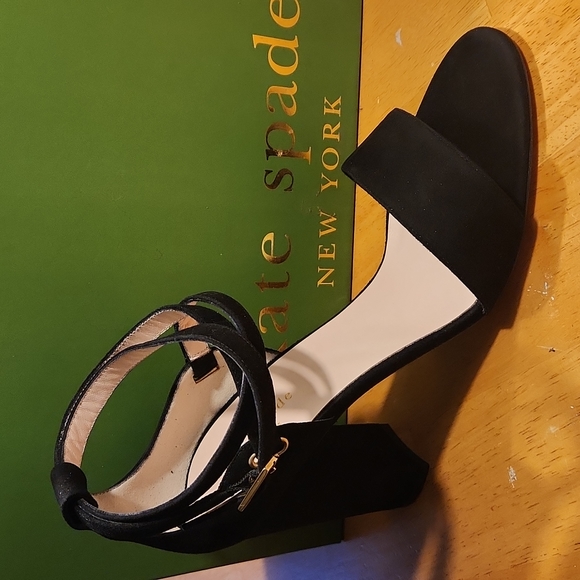 New KATE SPADE Isolde Black Suede Sandals sz 9.5 - Picture 1 of 3